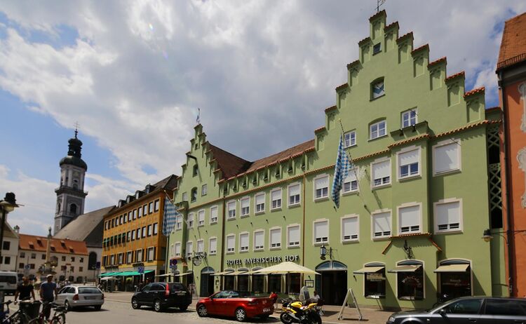 Bayerischer Hof Freising 1 Web