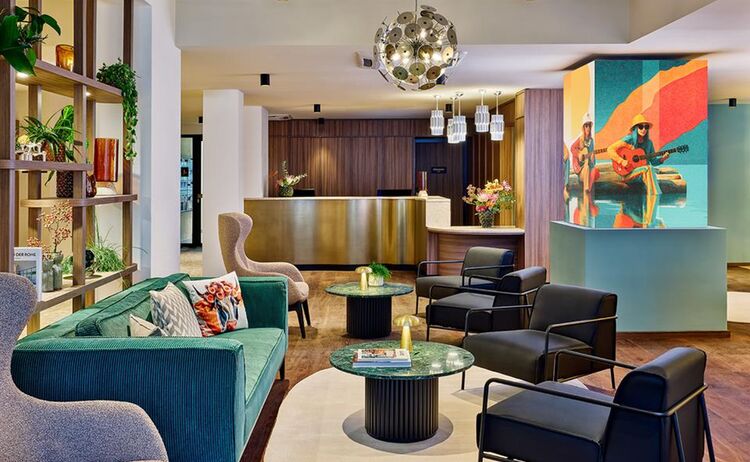 Trb Muclb Reception Prev Web